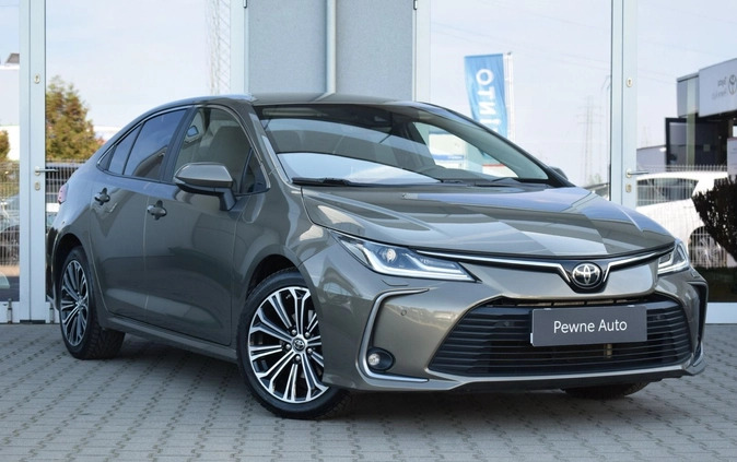 Toyota Corolla cena 81000 przebieg: 92494, rok produkcji 2019 z Karpacz małe 254